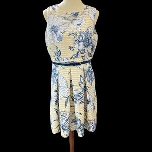 R & K Casual Dress Size 12P Fit and Flare Sleeveless Belted Lined Yellow Floral